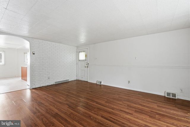 2838 SHIPLEY RD, Philadelphia, PA 19152