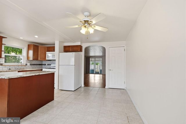 2838 SHIPLEY RD, Philadelphia, PA 19152