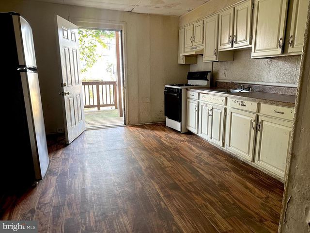 3218 W BELVEDERE AVE, Baltimore, MD 21215