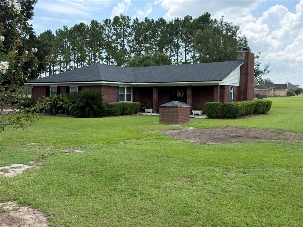 9465A Lancaster Road, Theodore, AL 36582 — exterior