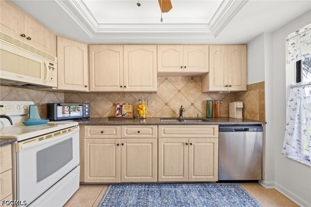 1781 Pebble Beach DR 211, Fort Myers, FL 33907