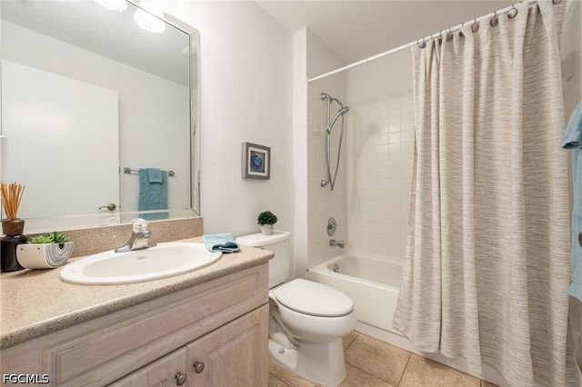 1781 Pebble Beach DR 211, Fort Myers, FL 33907