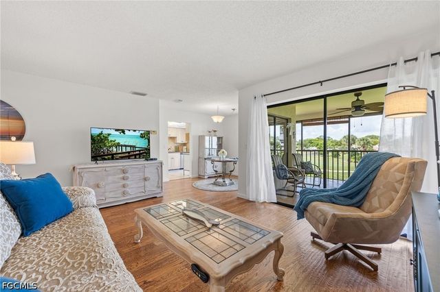 1781 Pebble Beach DR 211, Fort Myers, FL 33907