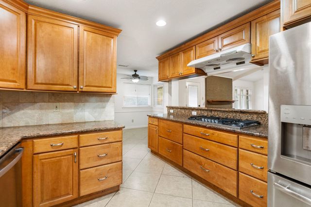 5642 Dumfries Drive, Houston, TX 77096