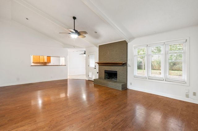 5642 Dumfries Drive, Houston, TX 77096