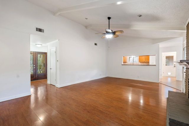 5642 Dumfries Drive, Houston, TX 77096