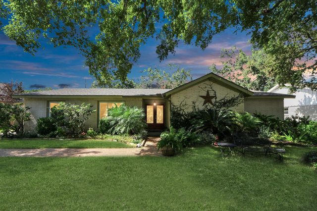 5642 Dumfries Drive, Houston, TX 77096