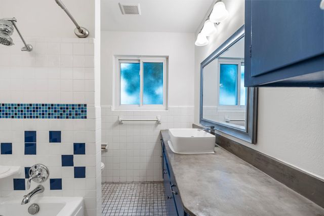 5642 Dumfries Drive, Houston, TX 77096