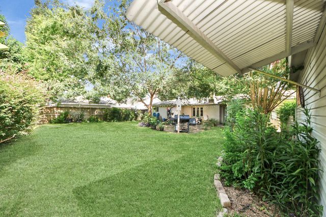 5642 Dumfries Drive, Houston, TX 77096