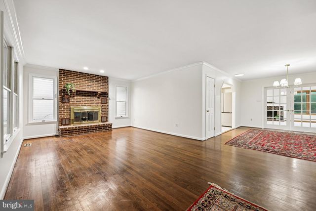 2404 BRADDOCK RD, Mount Airy, MD 21771