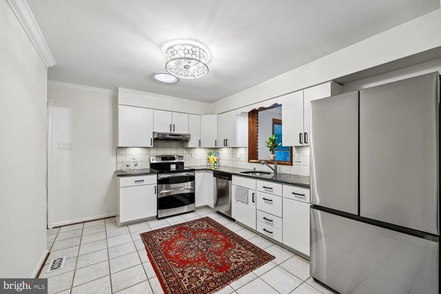 2404 BRADDOCK RD, Mount Airy, MD 21771