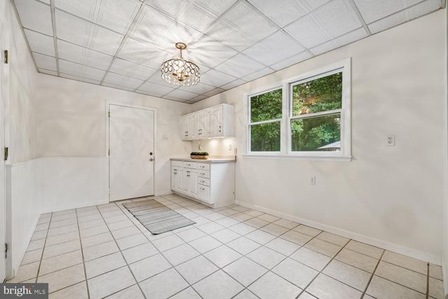 2404 BRADDOCK RD, Mount Airy, MD 21771