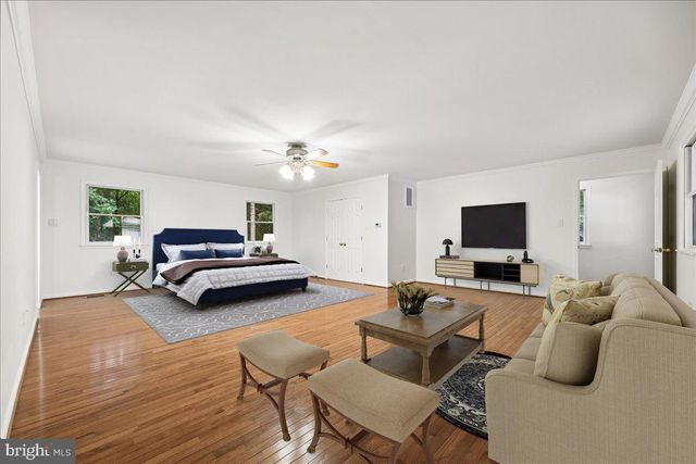 2404 BRADDOCK RD, Mount Airy, MD 21771