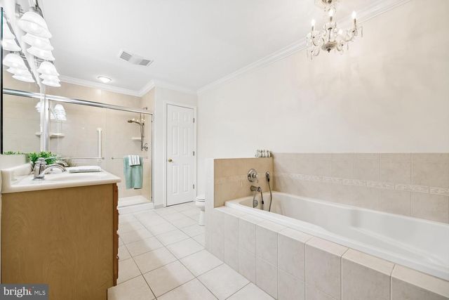2404 BRADDOCK RD, Mount Airy, MD 21771