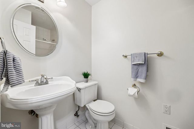 2404 BRADDOCK RD, Mount Airy, MD 21771