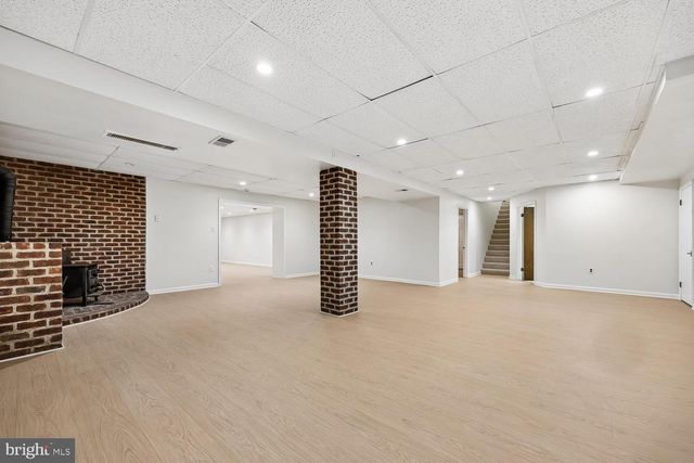 2404 BRADDOCK RD, Mount Airy, MD 21771