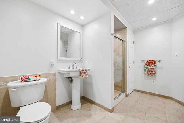 2404 BRADDOCK RD, Mount Airy, MD 21771