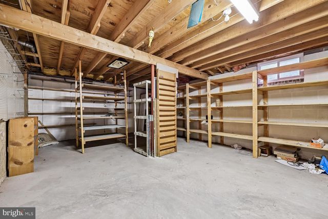 2404 BRADDOCK RD, Mount Airy, MD 21771