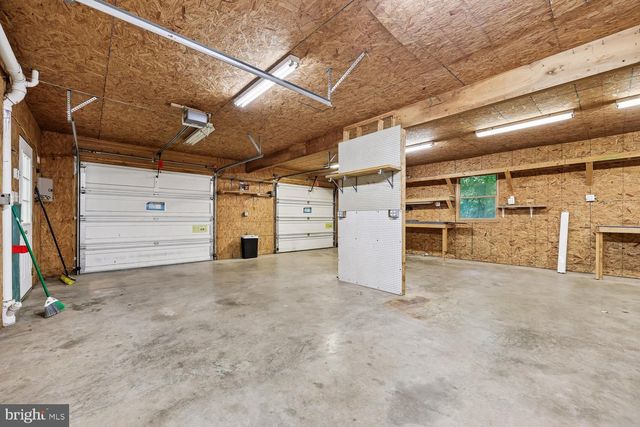 2404 BRADDOCK RD, Mount Airy, MD 21771