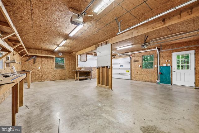 2404 BRADDOCK RD, Mount Airy, MD 21771