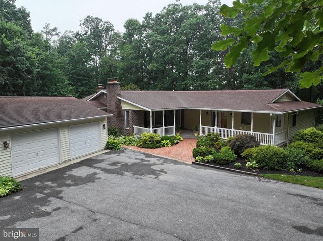 2404 BRADDOCK RD, Mount Airy, MD 21771