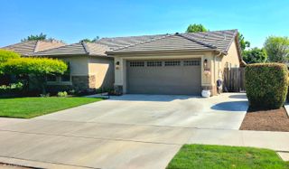 1025 W Elkhorn Court, Visalia, CA 93277