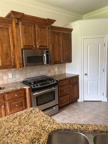 423 Hidden Oaks Circle, Shreveport, LA 71106