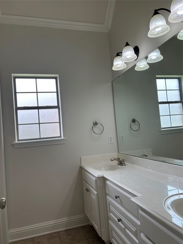 423 Hidden Oaks Circle, Shreveport, LA 71106