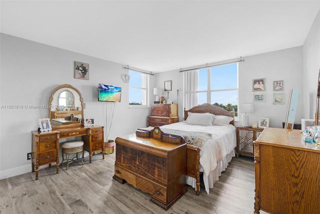 3210 SE 10th St 4D, Pompano Beach, FL 33062