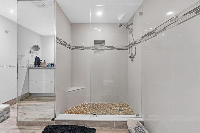 3210 SE 10th St 4D, Pompano Beach, FL 33062