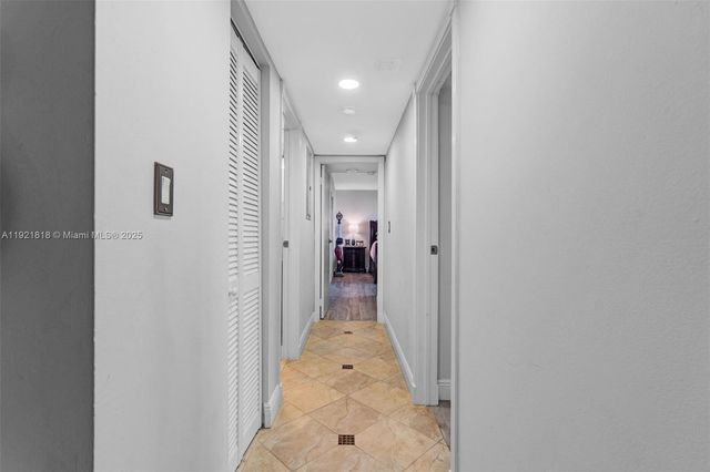 3210 SE 10th St 4D, Pompano Beach, FL 33062