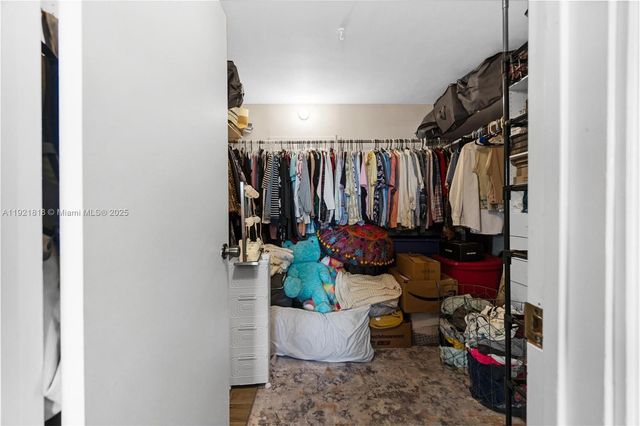 3210 SE 10th St 4D, Pompano Beach, FL 33062