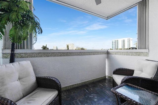 3210 SE 10th St 4D, Pompano Beach, FL 33062