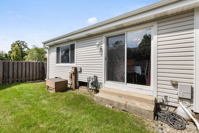337 E Roland Drive, Glendale Heights, IL 60139