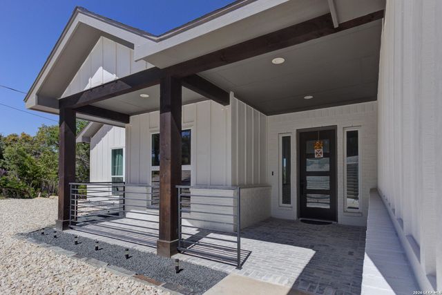 841 Golden Eagle, Canyon Lake, TX 78133