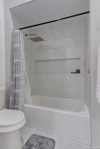 841 Golden Eagle, Canyon Lake, TX 78133