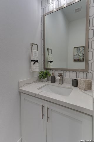 841 Golden Eagle, Canyon Lake, TX 78133