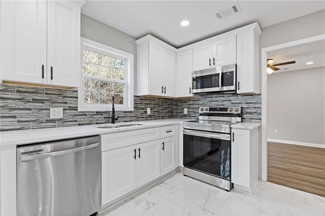 3738 White Pine Road, Snellville, GA 30039