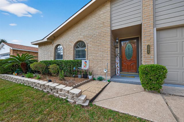 22815 Thadds Trail, Spring, TX 77373