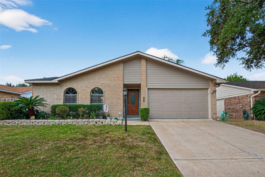 22815 Thadds Trail, Spring, TX 77373