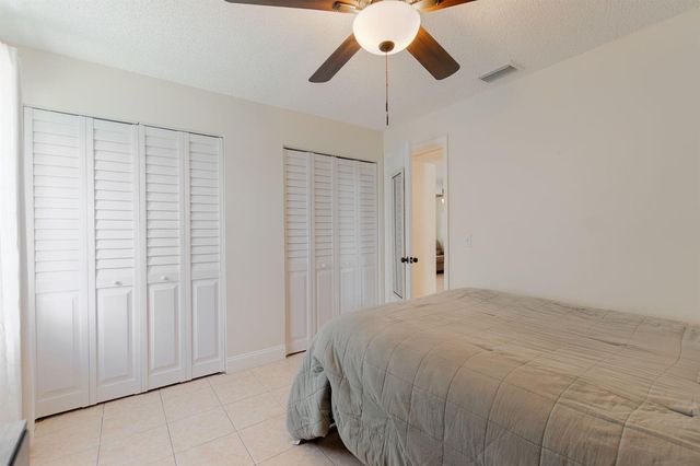799 Ilene Road E, West Palm Beach, FL 33415