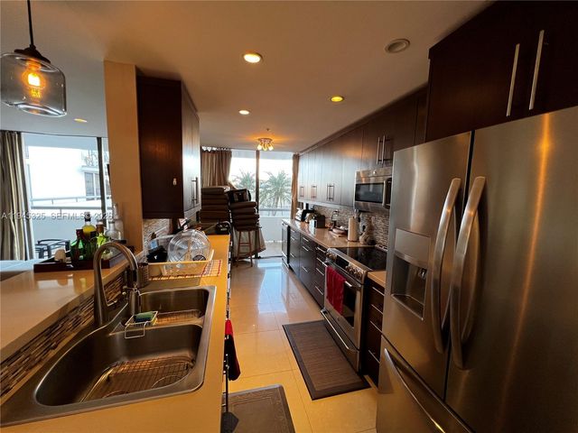 19707 Turnberry Way 4L, Aventura, FL 33180