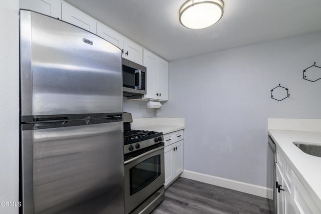 865 S B Street Q1, Oxnard, CA 93030