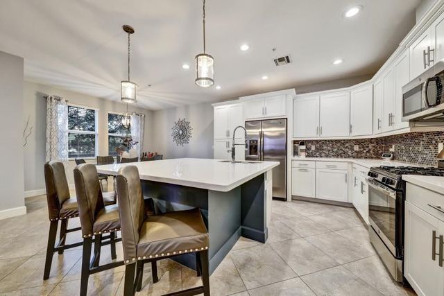 2970 NW 124th Way 2970, Sunrise, FL 33323