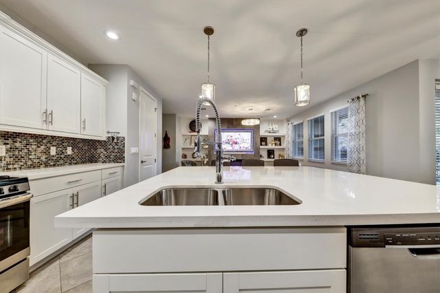 2970 NW 124th Way 2970, Sunrise, FL 33323