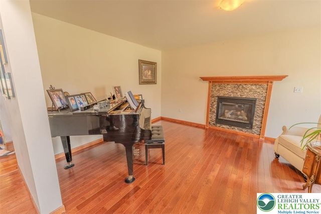 2510 Rising Hill Drive, Chestnuthill Twp, PA 18353