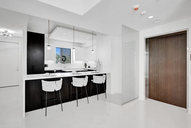 3040 N Ocean Boulevard N106, Fort Lauderdale, FL 33308