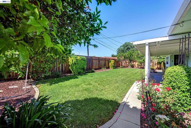 38573 Farwell Dr, Fremont, CA 94536