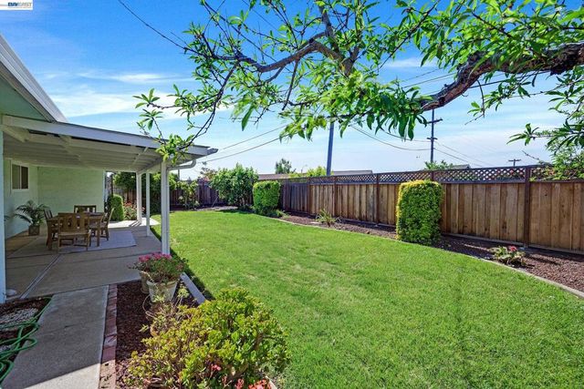 38573 Farwell Dr, Fremont, CA 94536