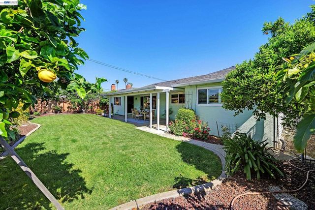 38573 Farwell Dr, Fremont, CA 94536